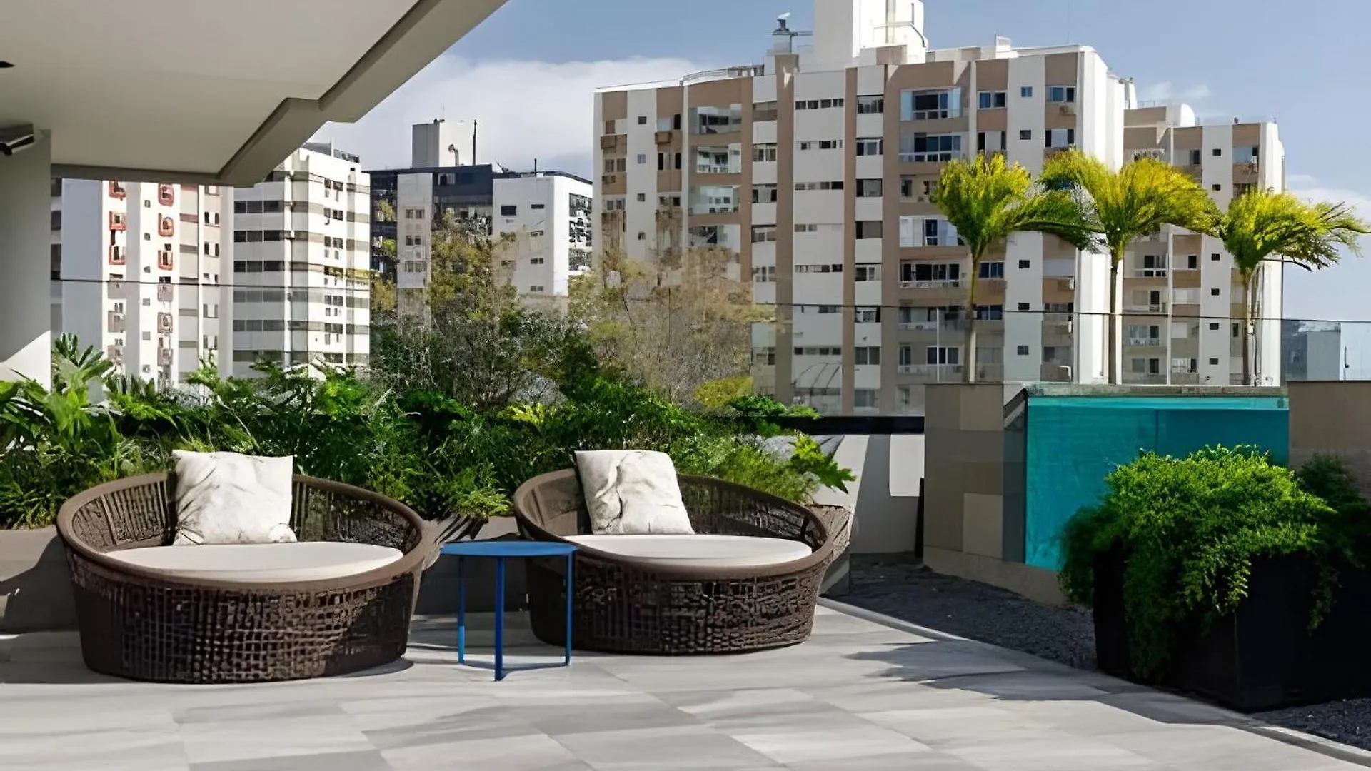 Estudio 7 Ed. Milano Com Sacada Florianópolis 0*,  Brésil